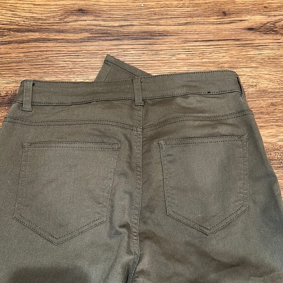 H&M olive green jeans size 4 - Picture 3 of 3